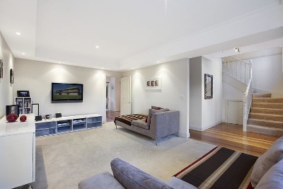 Walk to Westfield Picture