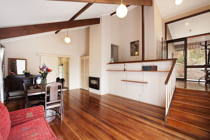 Reap the Rewards of the RIGHT Location Picture 2