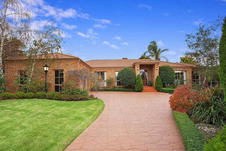 Five-Star - Single Level Picture 1