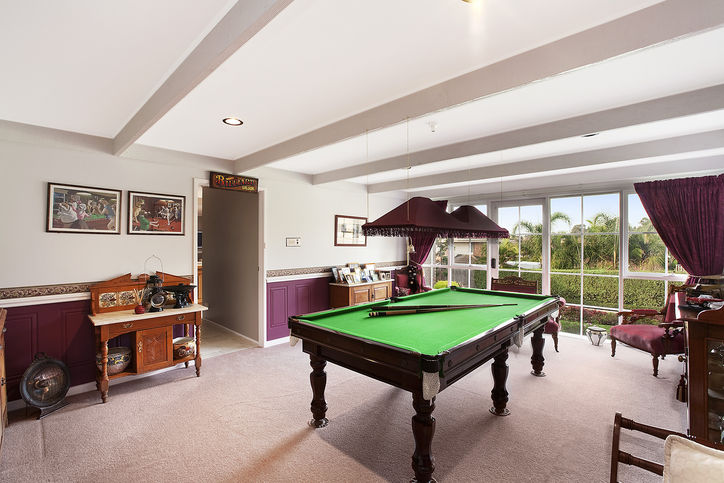 Easy Living Picture 3