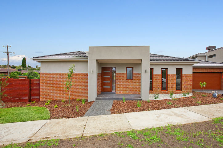 A New Benchmark for Designer Living Picture 1