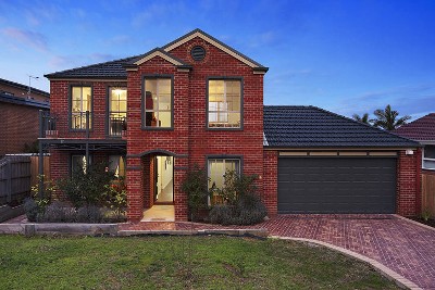 Designer Living only 4 Years Young! Picture