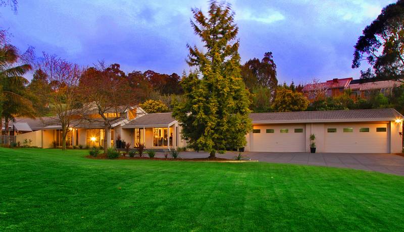 Family Entertainer with Abundant Space Picture 1