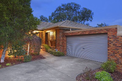 Walk to Westfield from Your Private Villa Picture