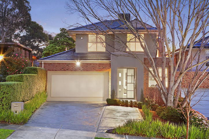 ELEGANCE is a Virtue! Picture 1