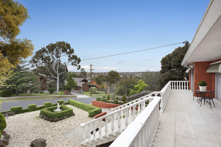 Yarraleen Prestige on 858sqm Picture 1