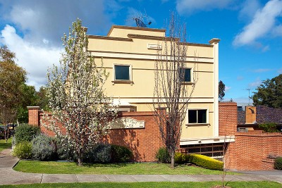 'Sophisticated Lifestyle with City Views' Picture