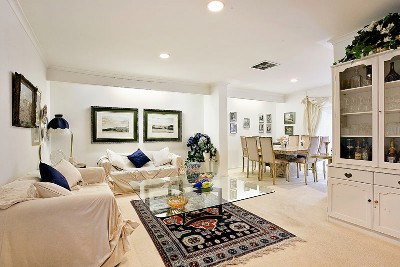 Seamless Flow to Fun-in-the-Sun Picture