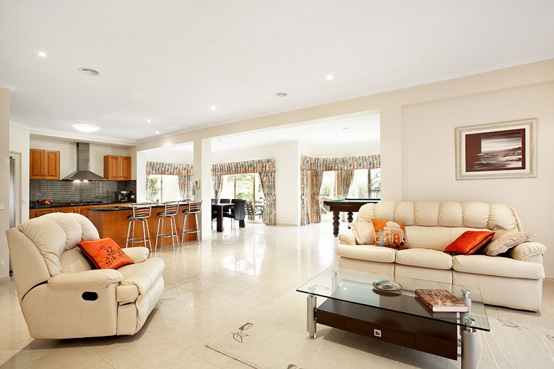 First-Class Home & Location Picture 2