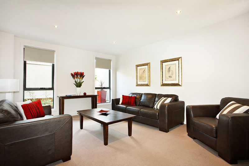 New-Age Sophistication Next to Macedon Square Picture 2