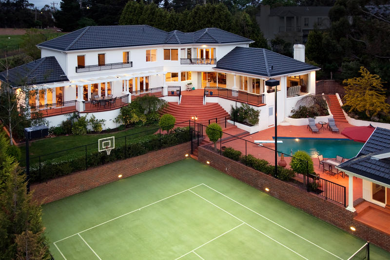 Five Star - Resort Style Living Picture 1