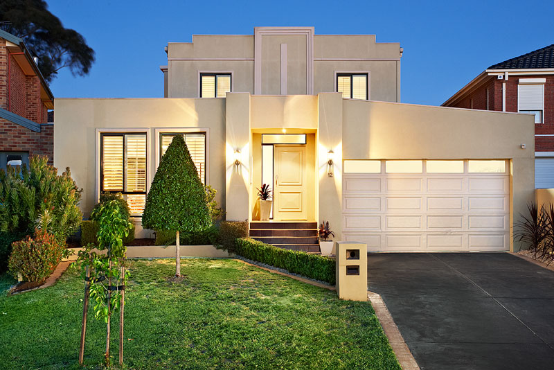 Modern Masterpiece in Prestige Court Location - AUCTION THIS SATURDAY Picture 1