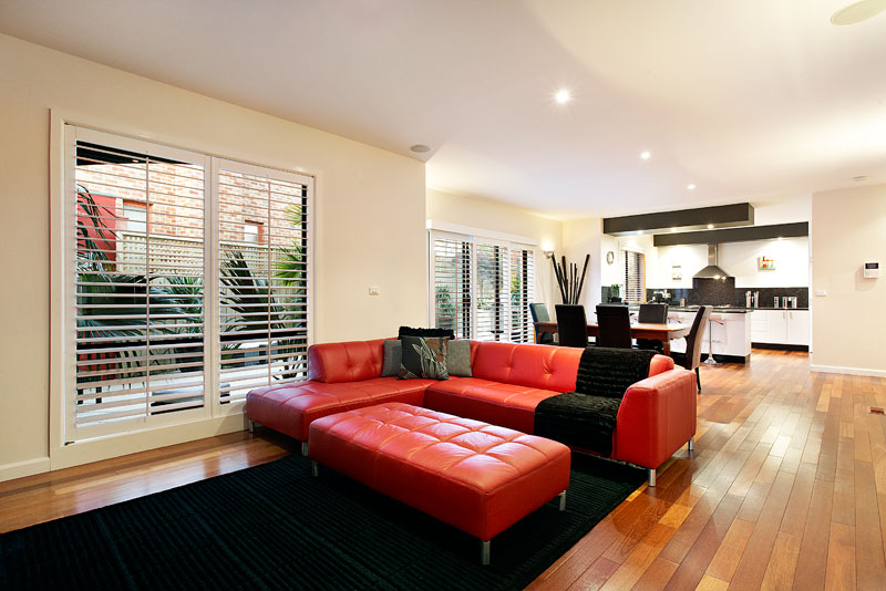 Modern Masterpiece in Prestige Court Location - AUCTION THIS SATURDAY Picture 3