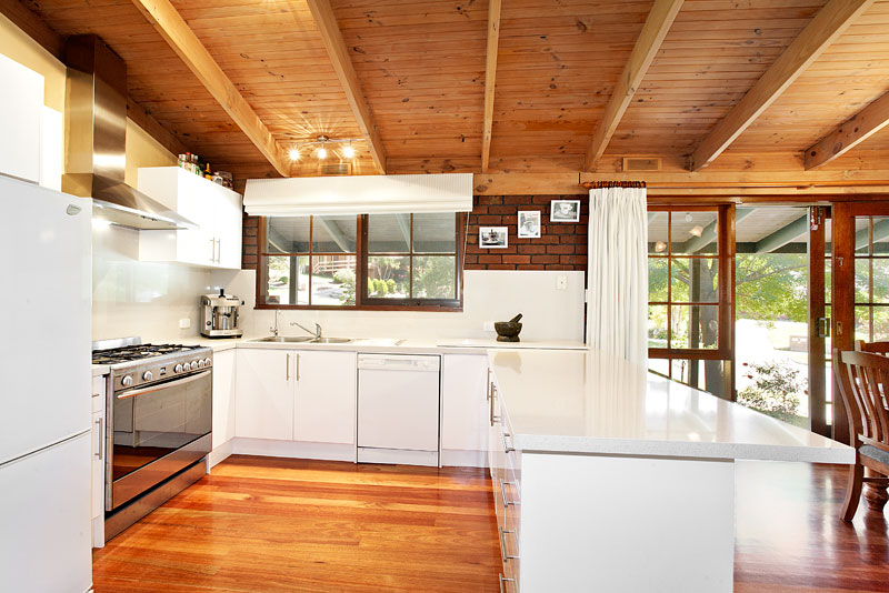 Character Blend with Contemporary Comforts Picture 2