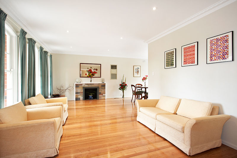 Feel-Good Vibes in Classy Renovation Picture 3