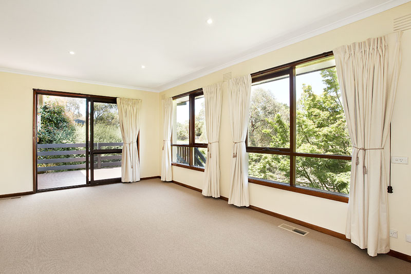 Picturesque Parkland at your backdoor Picture 2