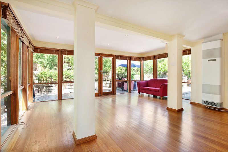 Great Family Space in Just the RIGHT Place Picture 2