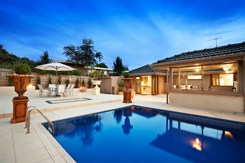 Exemplifying Luxury Living Picture 1