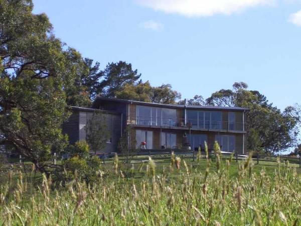 Bay / Island Views - Architectural Flair & Function on 5 Acres Picture 3