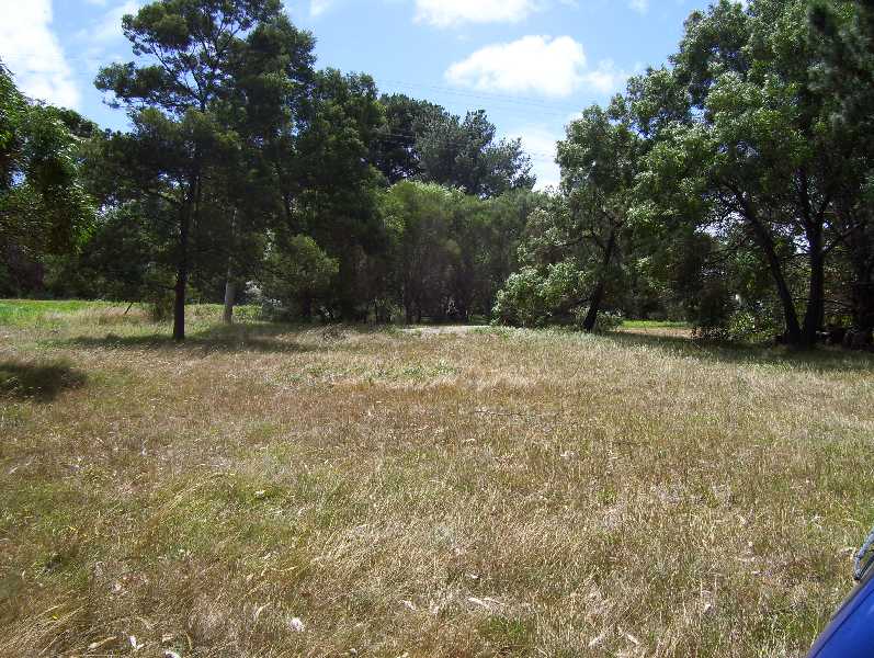 Sensational Bayviews Vacant Land of 899m2 on Top of the Hill & Adjoining Rural Acres Picture