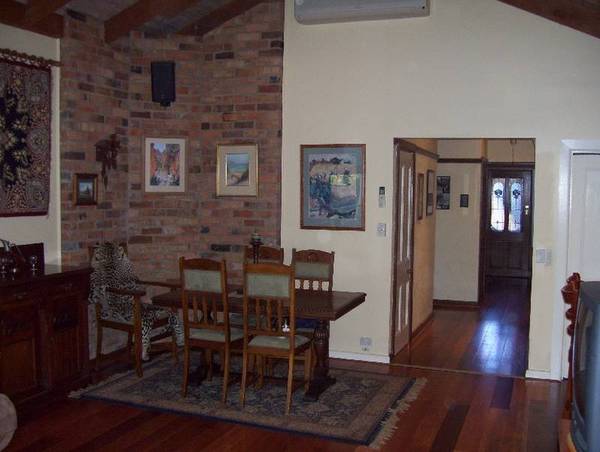 Your Chance to Enjoy the Beachside Lifestyle!! Picture 3