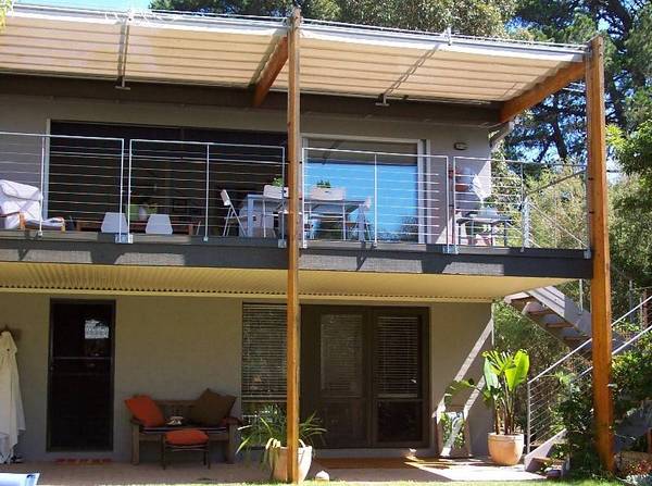 Creative Flair with Northern Aspect to Bill Carroll Reserve. Picture 1