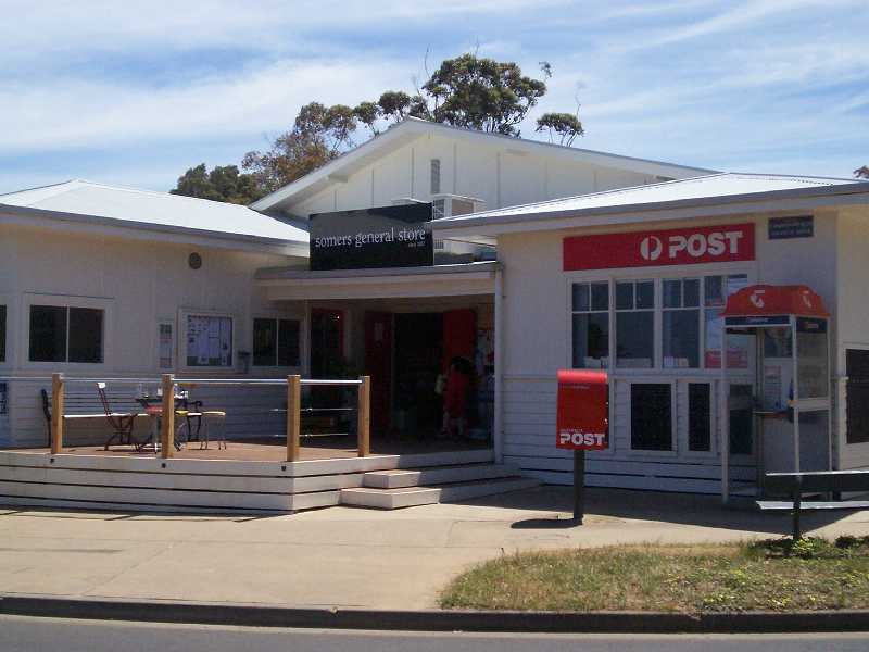 Last of the Vacant Lots, elevated 1875
square metre cleared lot with 33.8 metre frontage. Picture