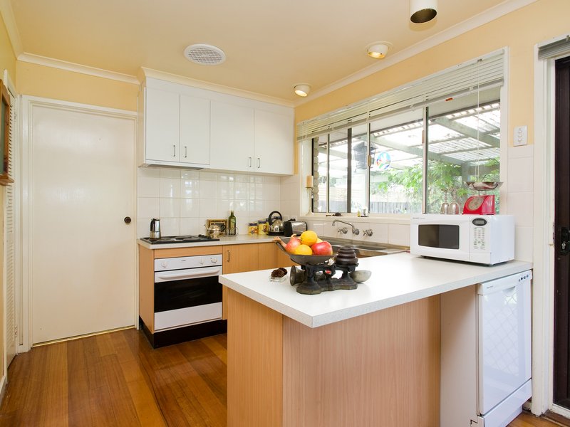 Perfect for Your Beach House, Comfy & Neat - Around 500 metres to a Fabulous Beach - Garden/Patio Surprise out the Back Picture 2