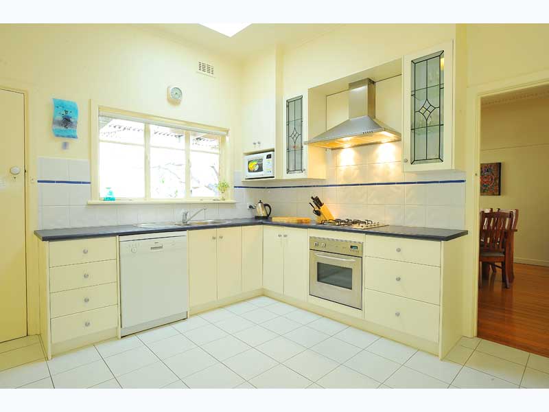 Everything we Love about the Beachside Village, Ultra Handy Location with Inside all Afresh & New Picture 3