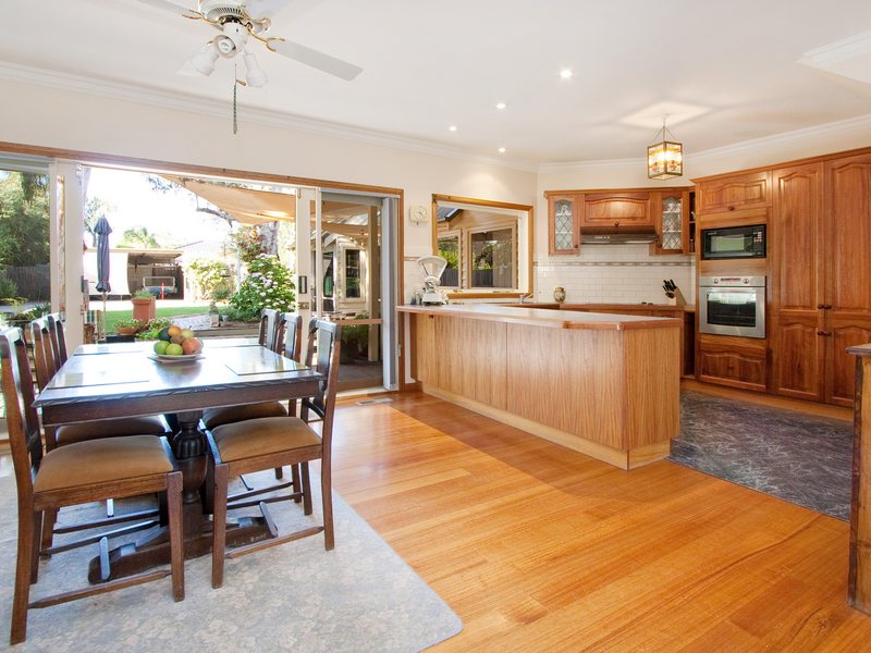 If Bigger is Better for You, then this Family Homestead set on a Grand 9040 sq ft (840m2) will Definitely be for You Picture 3