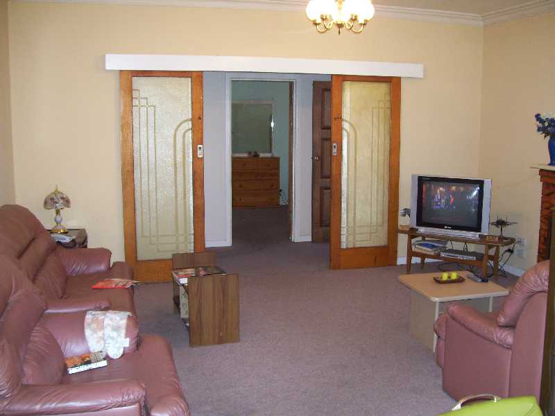 At Last, A 5 Bedroom Home Ready for Your Finishing Touches, an Ideal Tree-lined Street in the Prized School Zone Area Picture 2