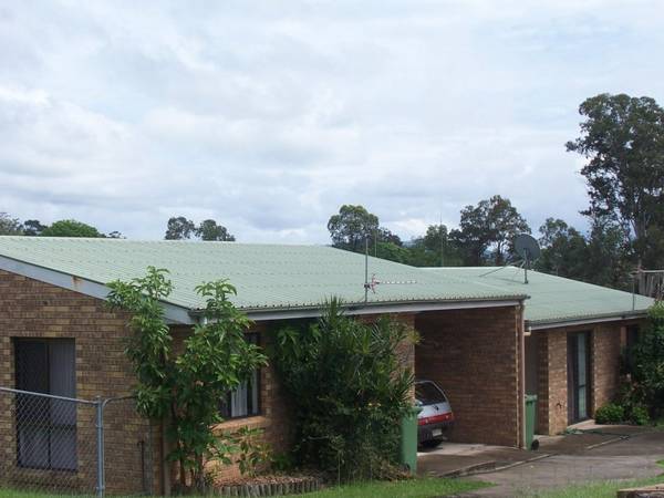 4
X 2 BEDROOM
UNITS COMPLEXES Picture 1