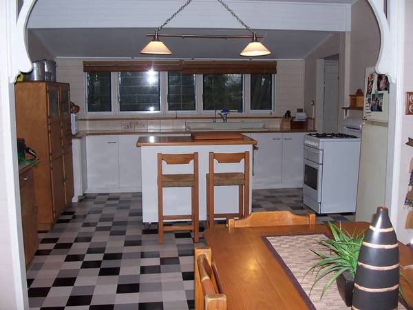 CUTE COTTAGE Picture 2