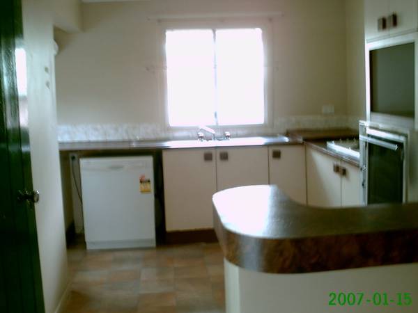 LARGE HOME - CLOSE TO AMENITIES Picture LARGE HOME - CLOSE TO AMENITIES Picture