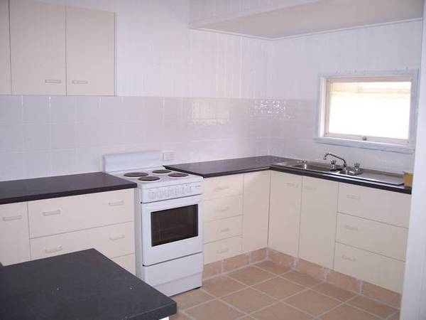 OLDER STYLE, NEAT & TIDY HOME. Picture OLDER STYLE, NEAT & TIDY HOME. Picture