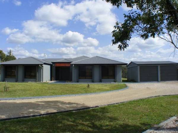 LIFESTYLE LIVING! Picture 1