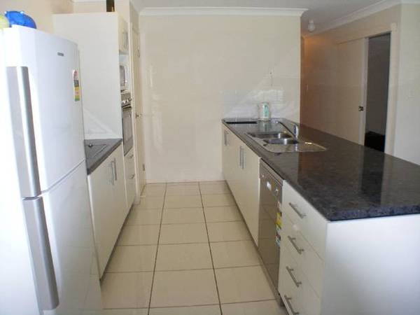 LIFESTYLE LIVING! Picture 3