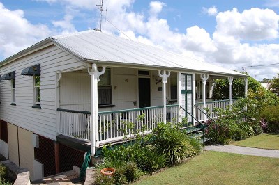 SPACIOUS FAMILY HOME Picture