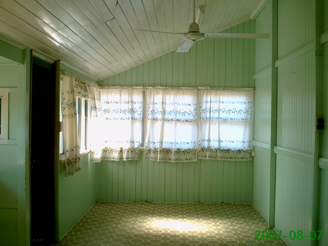 PLENTY OF SPACE Picture PLENTY OF SPACE Picture