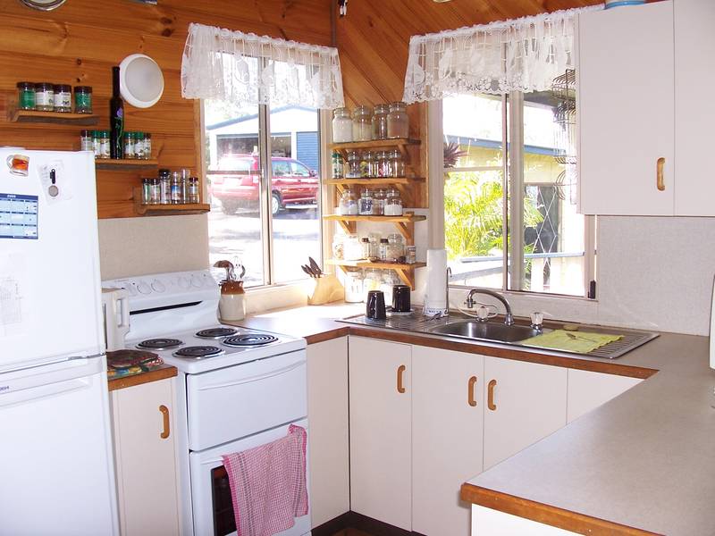 THINK OUTSIDE THE SQUARE Picture 2