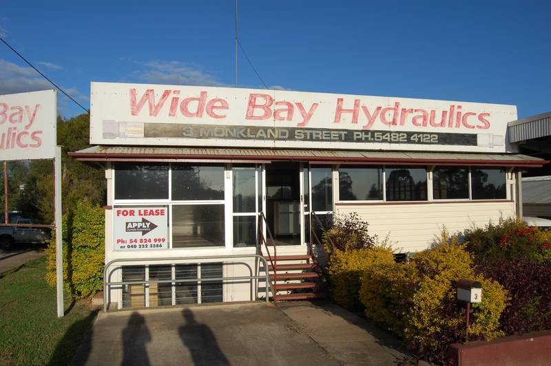 Prominient Position Picture 1