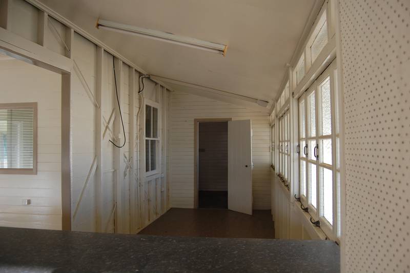 Prominient Position Picture 3