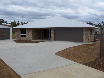 BRAND NEW FAMILY HOME Picture