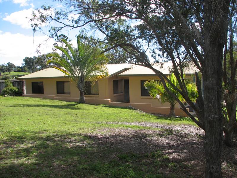 10 Acres-2 Homes - Dam- Eastern Side Picture 1