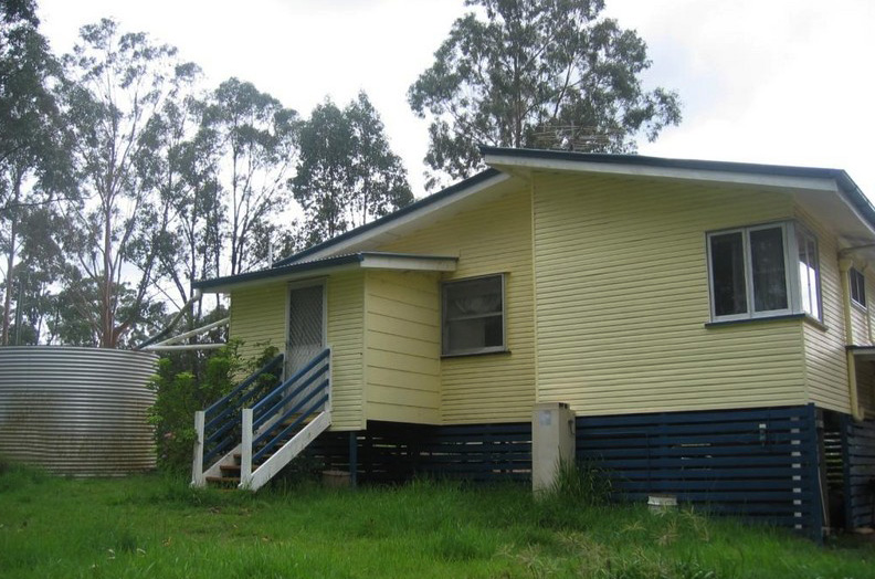 SMALL ACREAGE LIVING Picture 1