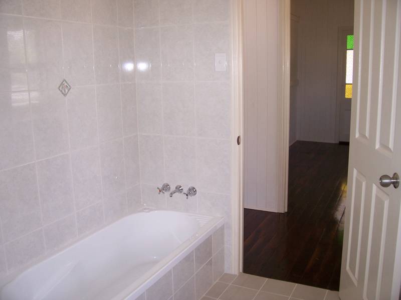 FULLY RENOVATED Picture 3