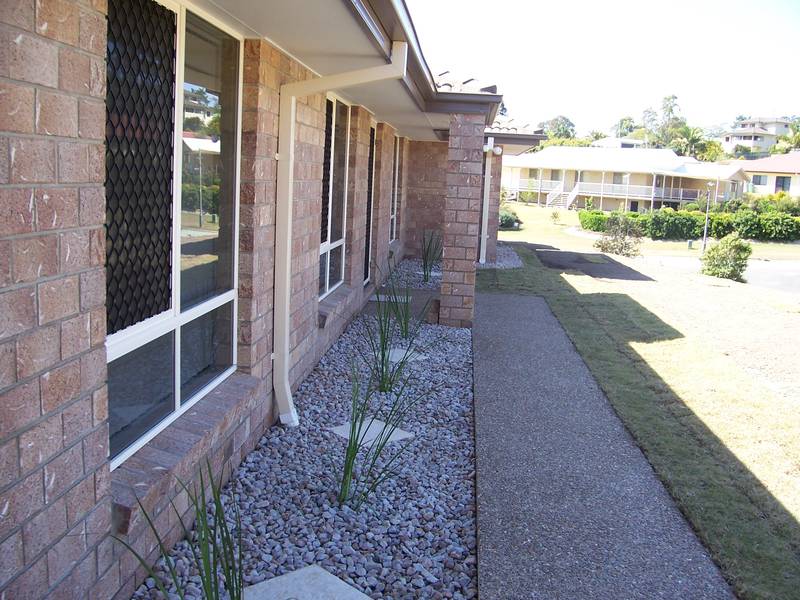 LIVE ON THE SOUTHSIDE!!! Picture 2