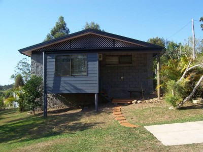 3 BEDROOM HOME ON 2.5 ACRES Picture