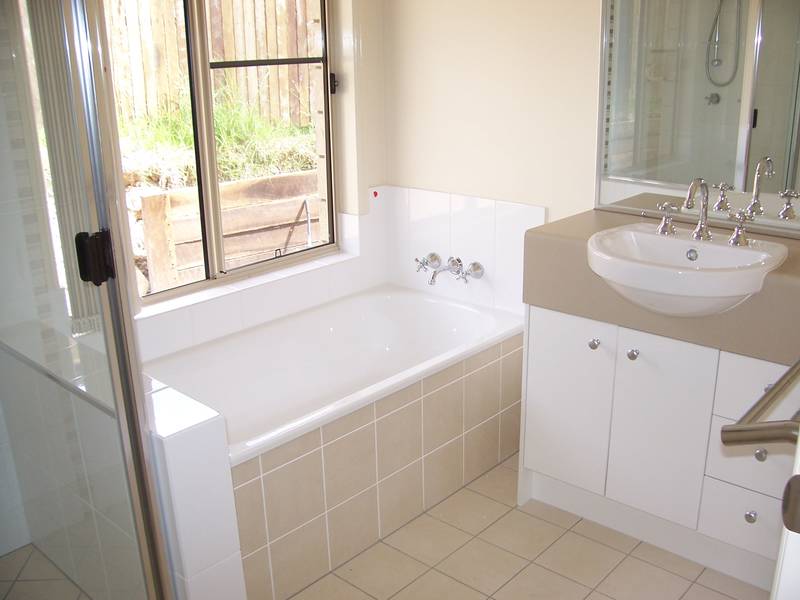 BE THE FIRST TO SEE Picture 3