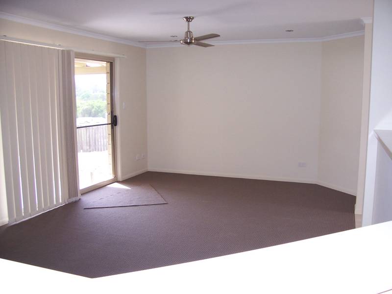 BE THE FIRST TO SEE Picture 2